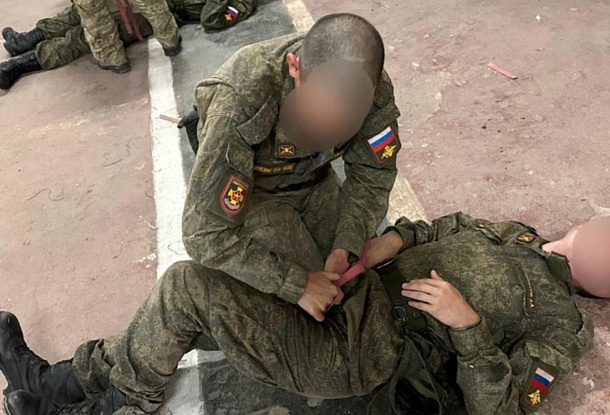 Занятия по тактической медицине. 8-й стрелковый батальон, войсковой части 61899.