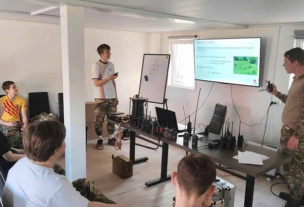 Базовые курсы "Тактическая медицина" и "Гражданская радиосвязь". Апрель 2025г., Аэродром Орешково